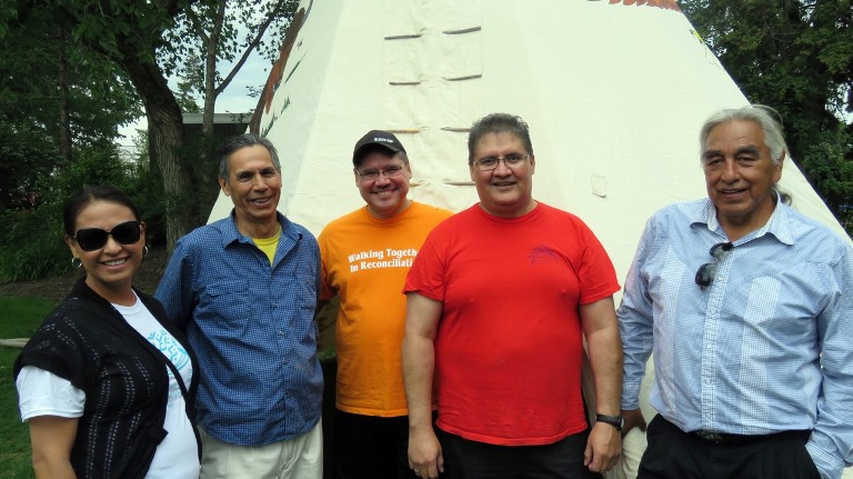 (l-r) Crystal Beaverbones, Francis Whiskeyjack, Ron Walker, Elmer Raine and Elder Emil Durocher.